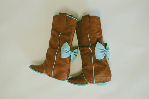 1.boots! - baby blue